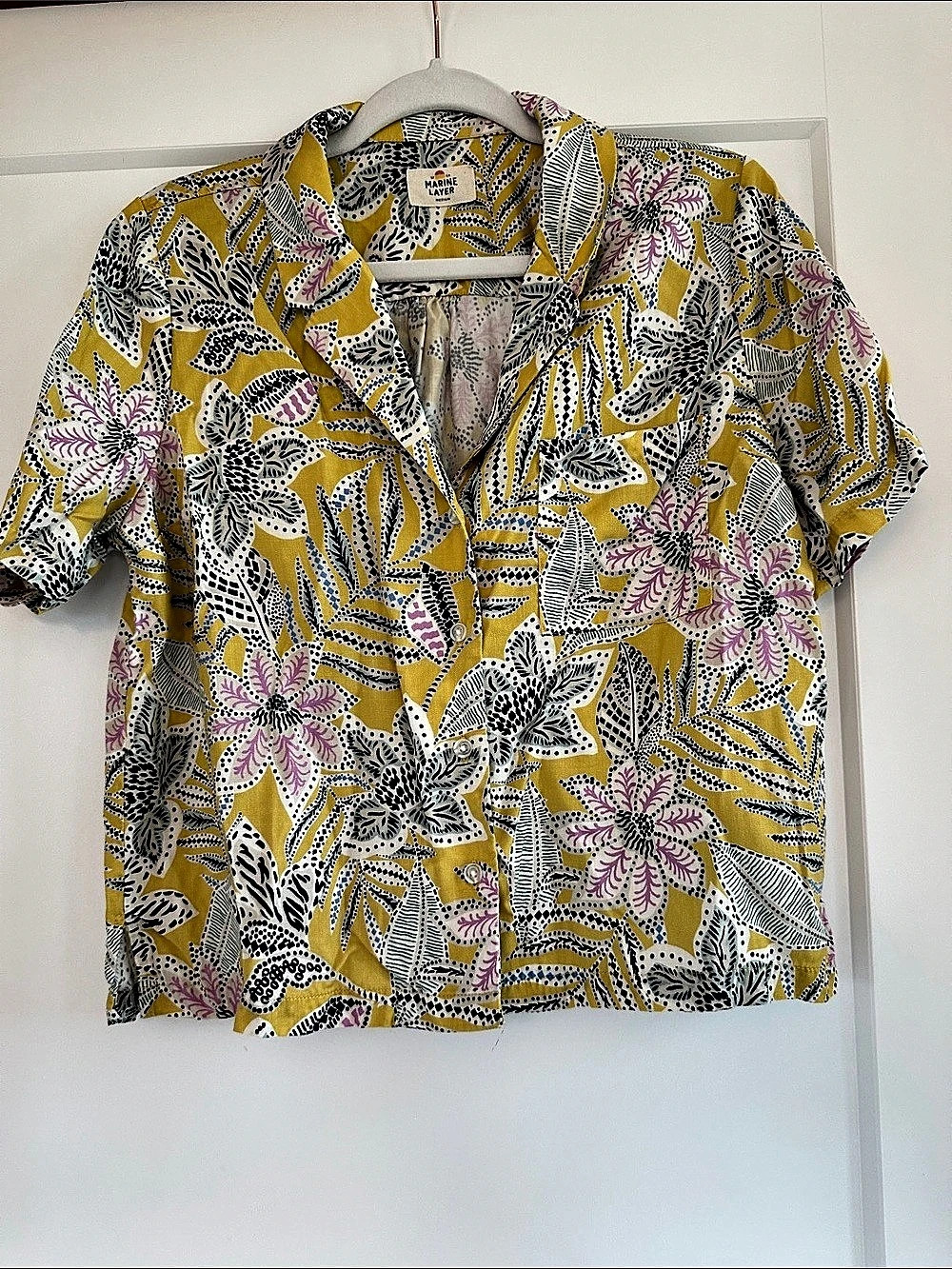Marine Layer Floral Short Sleeve Shirt Size Medium Like New